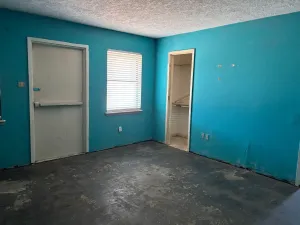 Livingston, TX 77351