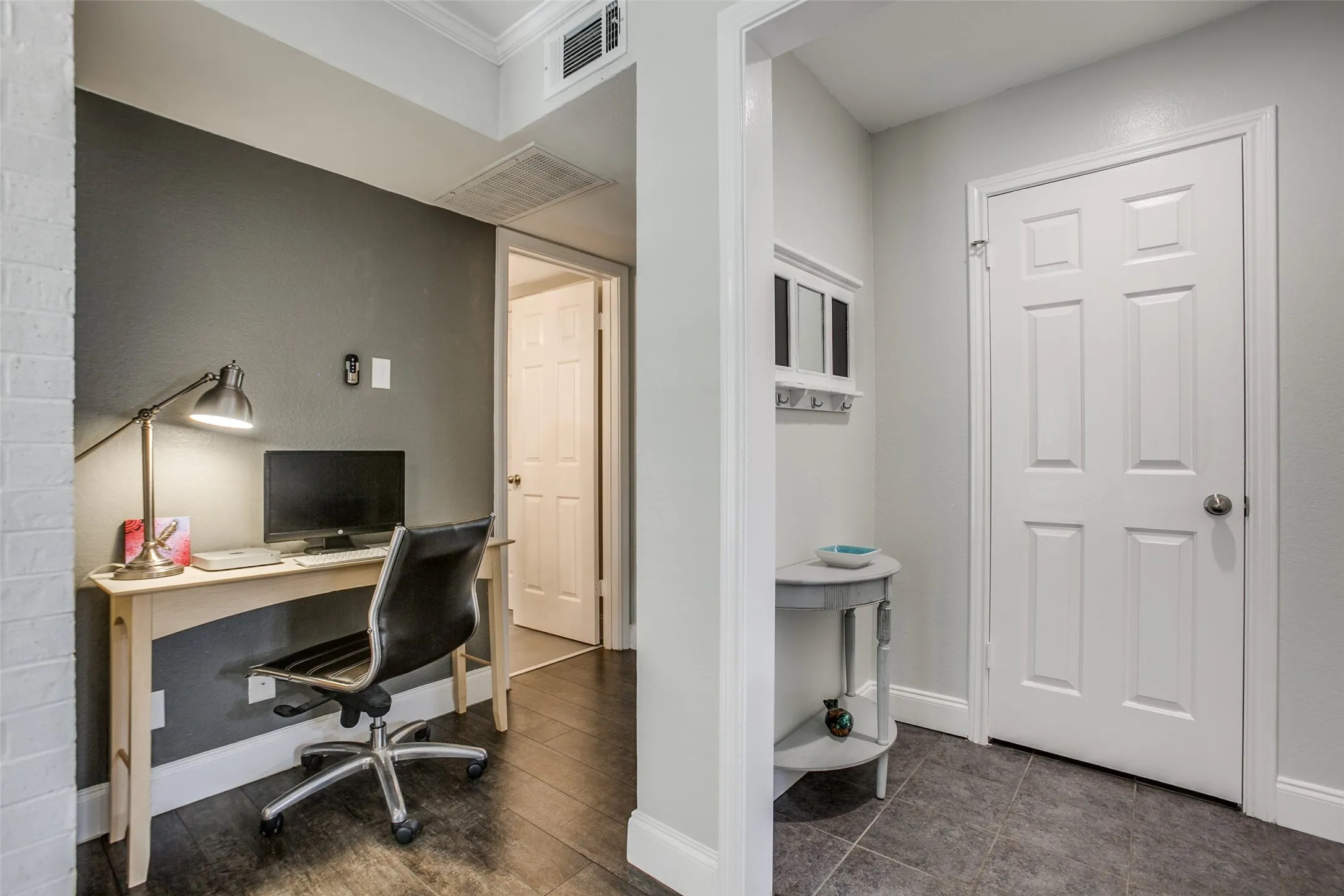 Addison, TX 75001