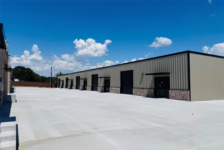 Azle, TX 76020