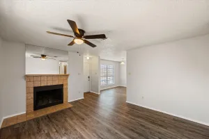 Euless, TX 76039