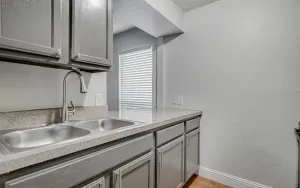 Arlington, TX 76010