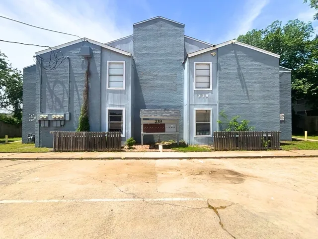 Denton, TX 76201