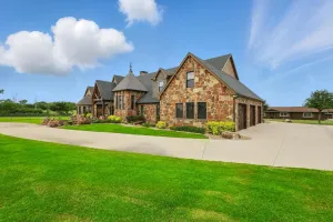 Northlake, TX 76247