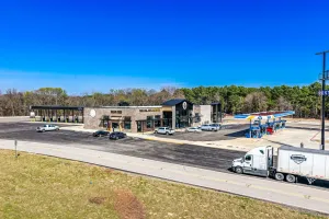 Lindale, TX 75771