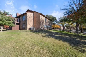 Euless, TX 76039
