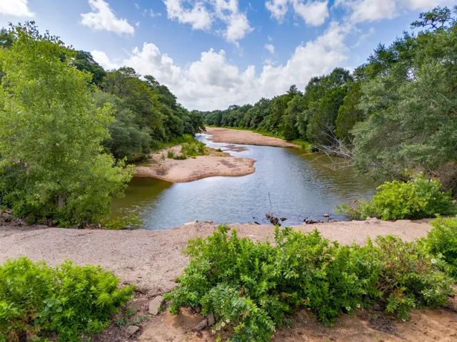Eagle Lake, TX 77434