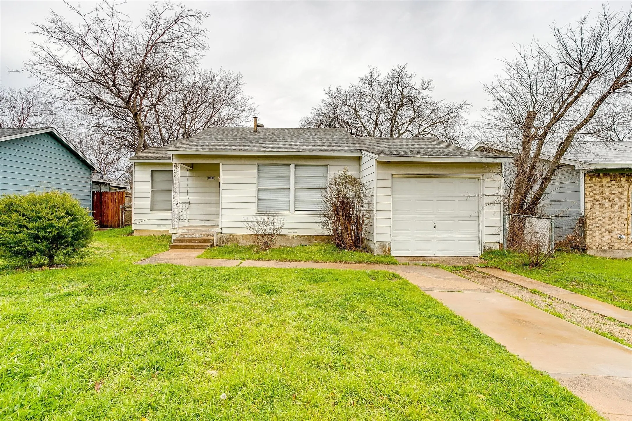 Fort Worth, TX 76115