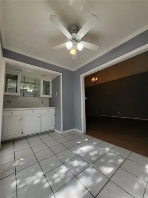 Grand Prairie, TX 75052