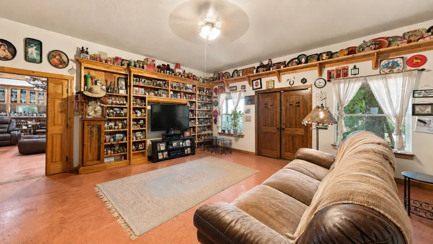 Brock, TX 76087