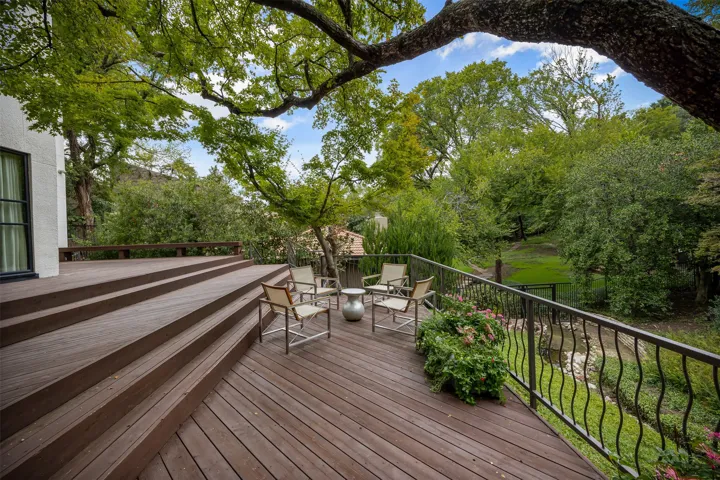 Westover Hills, TX 76107