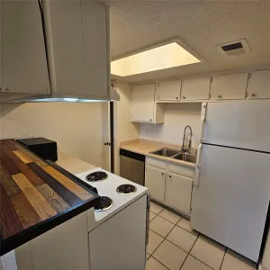 Dallas, TX 75230