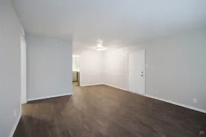 Dallas, TX 75237