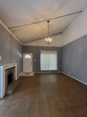 Grand Prairie, TX 75052