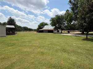 Whitesboro, TX 76273