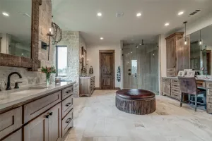 Mineral Wells, TX 76067