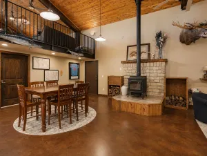 Whitesboro, TX 76273