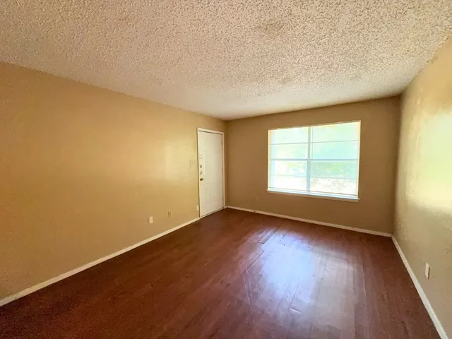 Denton, TX 76201
