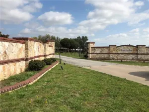 Aubrey, TX 76227