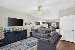 Center, TX 75935