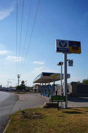 Terrell, TX 75160