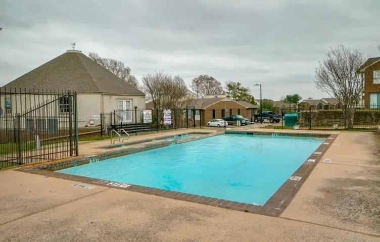 Garland, TX 75043