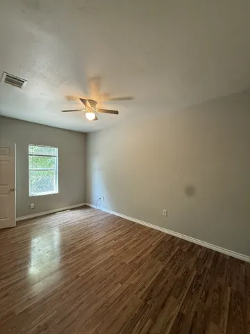 Fort Worth, TX 76104