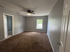 Dallas, TX 75211