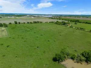 Mansfield, TX 76084