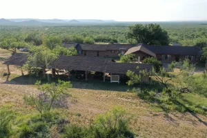 Robert Lee, TX 76945