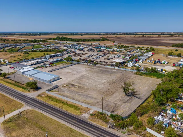 Waxahachie, TX 75165