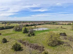 Quinlan, TX 75474