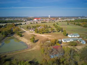 Cedar Hill, TX 75104