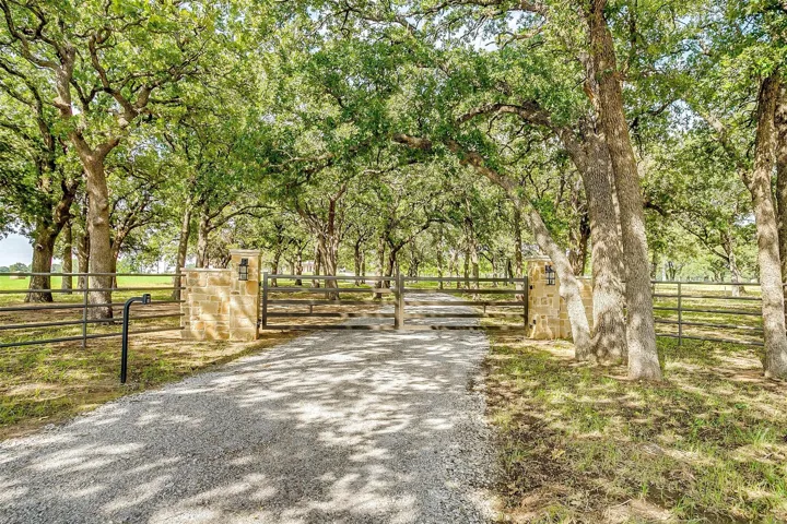 Bowie, TX 76230