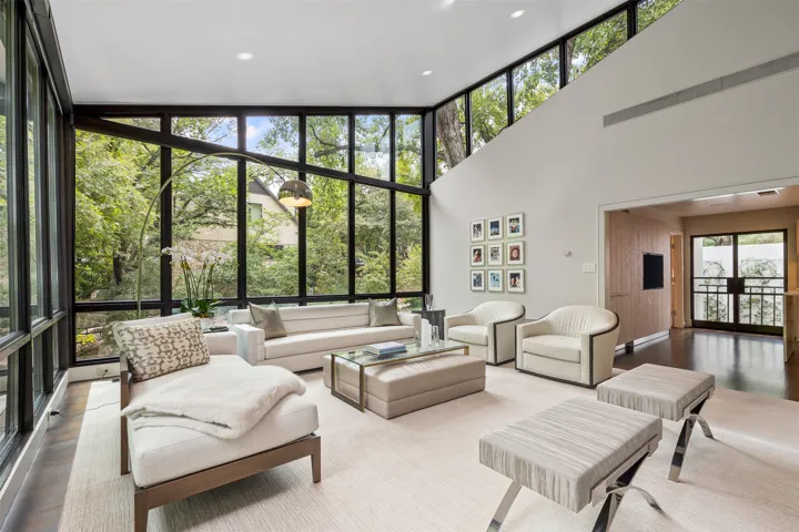 Westover Hills, TX 76107