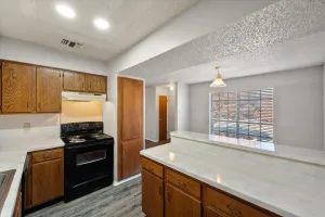 Euless, TX 76039