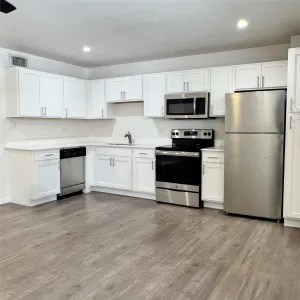 Dallas, TX 75206