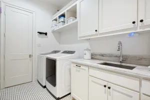 Highland Park, TX 75209
