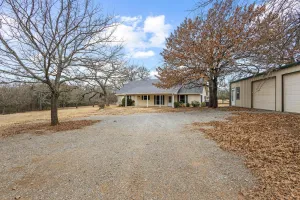 Pottsboro, TX 75076