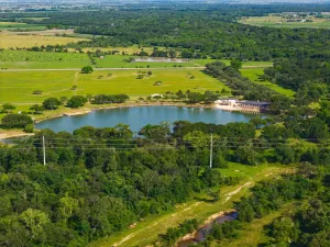 Wallis, TX 77485