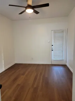 Dallas, TX 75206