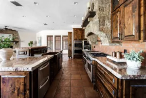 Spicewood, TX 78669