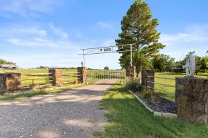Whitesboro, TX 76273