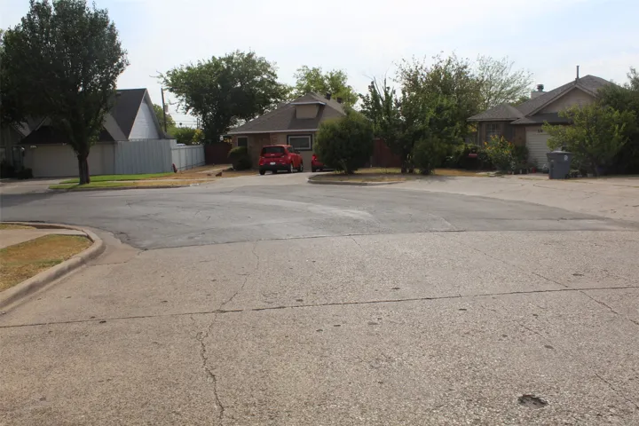 Dallas, TX 75227
