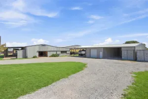 Poolville, TX 76487