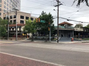 Dallas, TX 75201