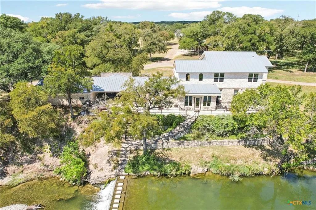 Lampasas, TX 76550