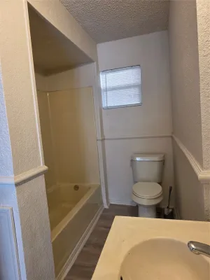 Fort Worth, TX 76115