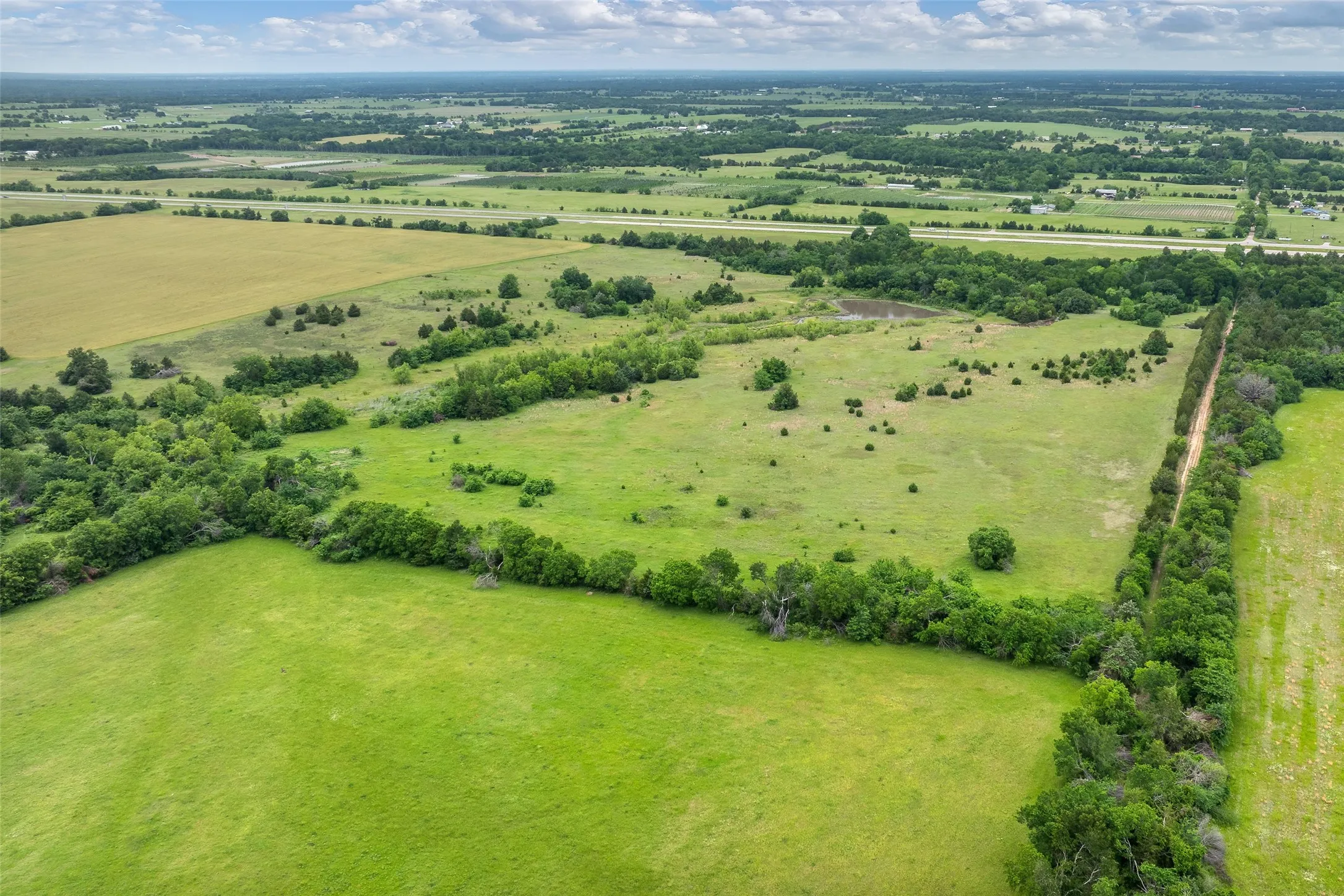 Bonham, TX 75418