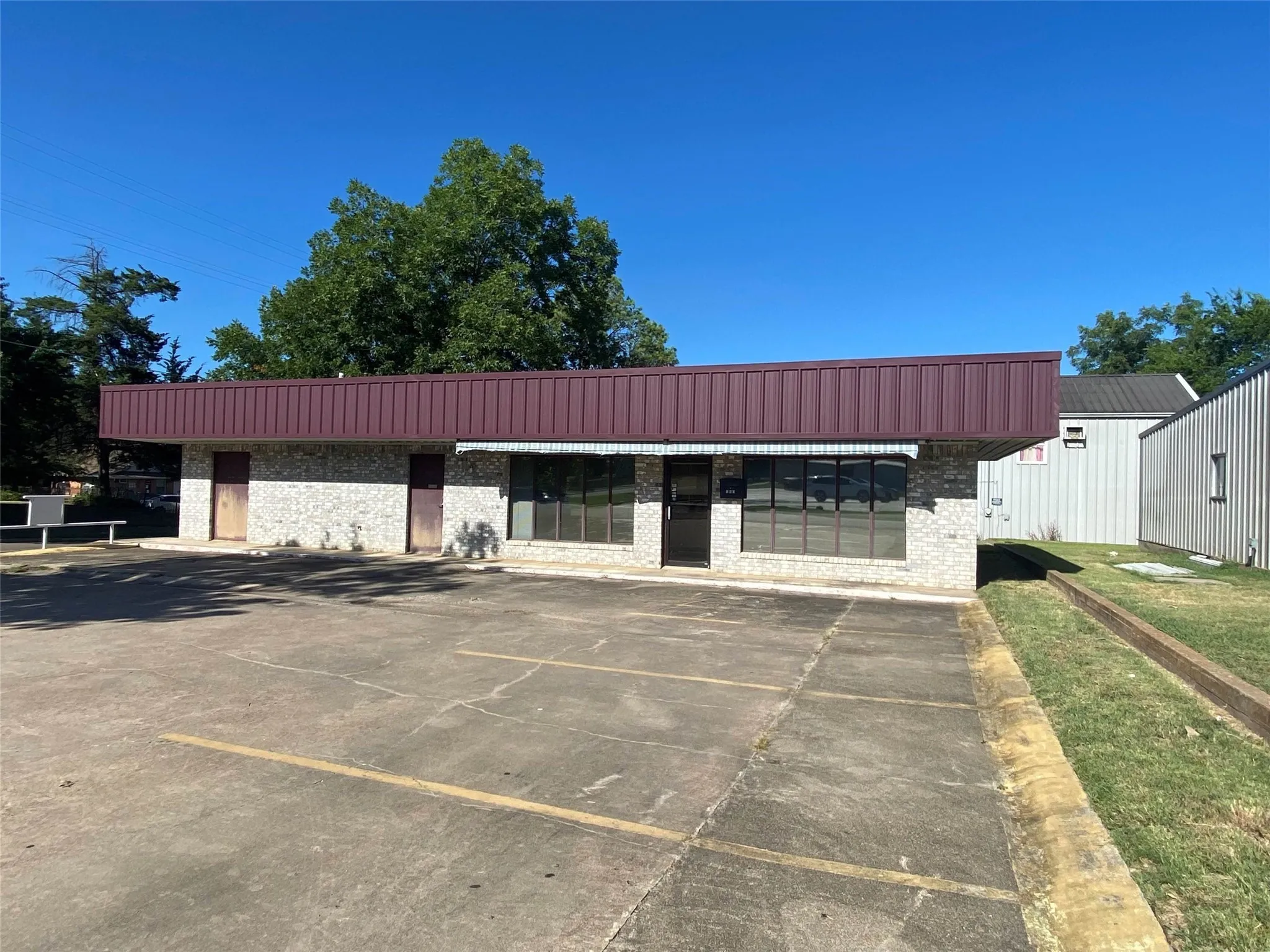 Clarksville, TX 75426