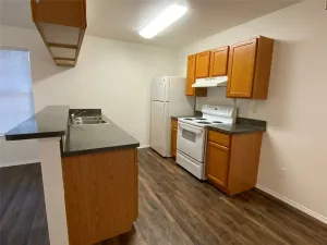 Cleburne, TX 76033